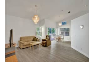 520 Somerset Way, Weston, FL 33326 Sold 05/01/24