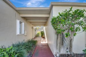 2671 Boundbrook Boulevard 102, Palm Springs, FL 33406 Sold 05/17/24