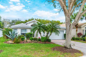 8279 Playa Del Sur Boulevard, Lake Worth, FL 33467 Sold 09/16/24