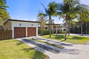 300 NE Olive Way, Boca Raton, FL 33432 Sold 04/12/24