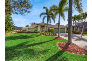 221 SW Whitewood Dr, Port St. Lucie, FL 34953, Sold 03/29/24