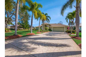 221 SW Whitewood Dr, Port St. Lucie, FL 34953, Sold 03/29/24