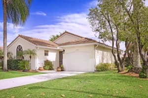 12571 Shoreside Lane, Wellington, FL 33414 Sold 03/20/24