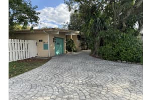 7512 W Lake Drive West Palm Beach, FL 33406 - Off Market