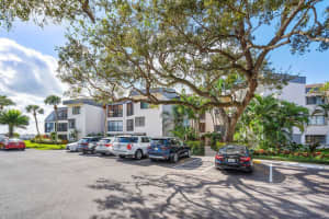 1618 Twelve Oaks Way 205, North Palm Beach, FL 33408 Sold 07/22/24