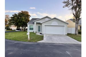 48 Bentwater Circle, Boynton Beach, FL 33426 Sold 05/10/24