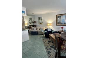 4501 S Ocean Boulevard D2, South Palm Beach, FL 33480 Sold 04/02/24