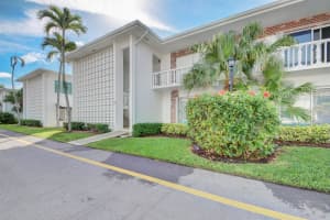 4501 S Ocean Boulevard D2, South Palm Beach, FL 33480 Sold 04/02/24