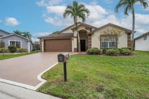 236 Malibu Circle, Greenacres, FL 33413 Sold 05/21/24