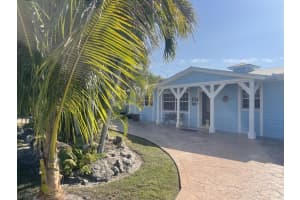 26 SW Cabana Point Circle, Stuart, FL 34994 Sold 05/31/24