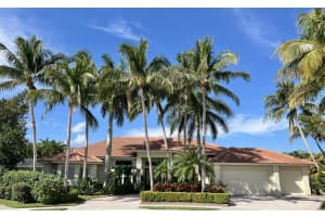 16 Bayview Terrace, Tequesta, FL 33469 Sold 04/08/24