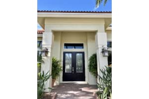16 Bayview Terrace, Tequesta, FL 33469 Sold 04/08/24