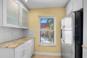 725 Nantucket Circle B, Lake Worth, FL 33467 Sold 03/29/24