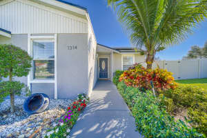 1314 Ryan Lane, Royal Palm Beach, FL 33411 Sold 04/05/24