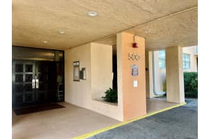 500 Executive Center Drive 3b, West Palm Beach, FL 33401 Sold 05/08/24