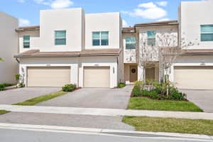 4858 Navali Dr, Wellington, FL 33467, Sold 08/06/24