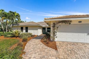 4014 SE Fairway E, Stuart, FL 34997, Sold 06/05/24