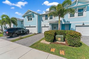 385 SE Sea Hunt Way, Stuart, FL 34994, Sold 05/01/24