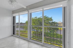 14671 Bonaire Boulevard 401, Delray Beach, FL 33446 Sold 04/12/24