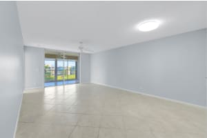14671 Bonaire Boulevard 401, Delray Beach, FL 33446 Sold 04/12/24