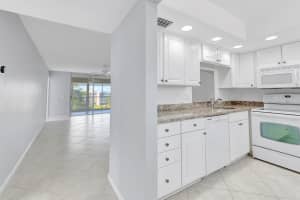14671 Bonaire Boulevard 401, Delray Beach, FL 33446 Sold 04/12/24