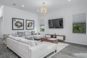 616 SE Villandry Way, Port Saint Lucie, FL 34984 Sold 09/12/24