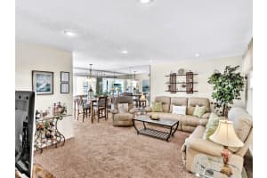 17 Colonial Club Dr APT 202, Boynton Beach, FL 33435, Sold 04/17/24