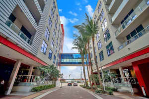 777 N Ocean Drive N411, Hollywood, FL 33019 Sold 01/22/25