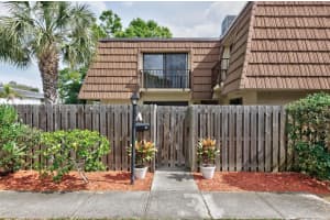 1166 6th Avenue 3a, Vero Beach, FL 32960 Sold 06/03/24