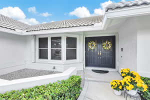 15840 Meadow Wood Drive, Wellington, FL 33414 Sold 06/05/24