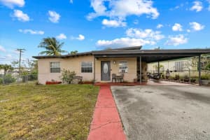 146 SE 8th Avenue, Boynton Beach, FL 33435 Sold 11/27/24