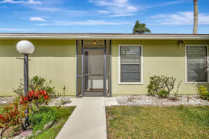 4255 Willow Pond Circle A, West Palm Beach, FL 33417 Sold 04/10/24