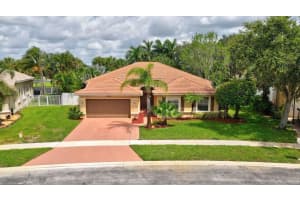 5429 Oakmont Village Circle, Lake Worth, FL 33463 Sold 04/15/24