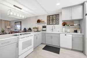 15 SE 13th Street D2, Boca Raton, FL 33432 Sold 04/01/24