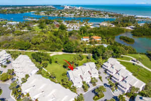 4102 Fairway Dr S, Jupiter, FL 33477, Sold 04/24/24