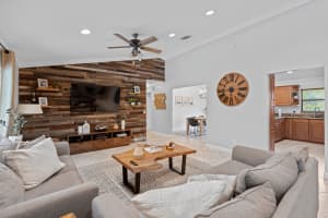 542 Indigo Avenue, Wellington, FL 33414 Sold 04/23/24