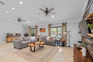 542 Indigo Avenue, Wellington, FL 33414 Sold 04/23/24