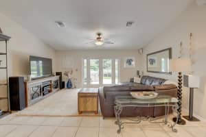 800 Walnut Terrace, Boca Raton, FL 33486 Sold 04/25/24