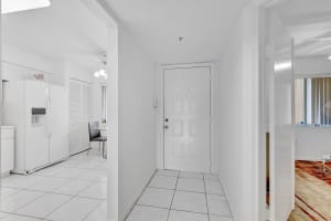 5876 Regal Glen Drive 101, Boynton Beach, FL 33437 Sold 06/10/24