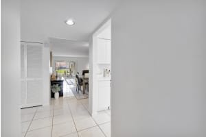 5876 Regal Glen Drive 101, Boynton Beach, FL 33437 Sold 06/10/24
