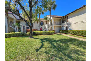 3415 Jog Park Drive, Greenacres, FL 33415 Sold 04/05/24