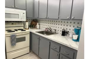 328 Dorset H 328 H, Boca Raton, FL 33434 Sold 07/15/25