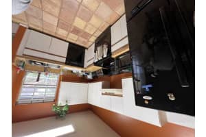 1250 Primrose Lane, Wellington, FL 33414 Sold 04/18/24