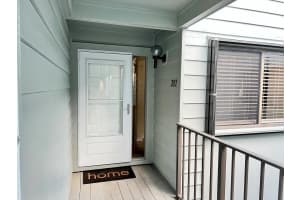 2150 Pine Creek Boulevard 202, Vero Beach, FL 32966 Sold 05/20/24