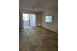 Lake Worth Beach, FL 33461, Sold 05/13/24