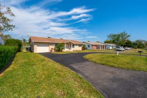 261 NW 8th Street, Boca Raton, FL 33432 Sold 04/01/24