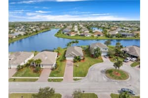 620 Valencia Circle SW, Vero Beach, FL 32968 Sold 04/30/24