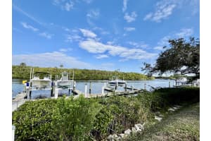 2510 SE Anchorage Cove G-1, Port Saint Lucie, FL 34952 Sold 04/17/24