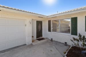 1330 SW 25th Way, Boynton Beach, FL 33426 Sold 05/08/24