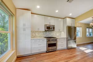 1616 S Club Dr, Wellington, FL 33414, Sold 08/16/24